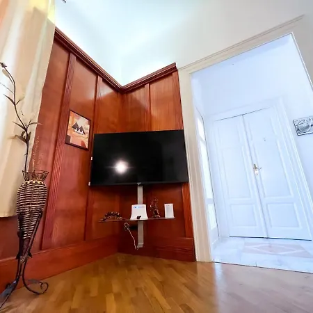 Apartment Old Town Center Monte Royal Pula